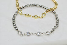 Load image into Gallery viewer, Stainless steel bead stretch bracelet with CZ detail