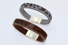 Load image into Gallery viewer, Magnetic closure animal print bracelet