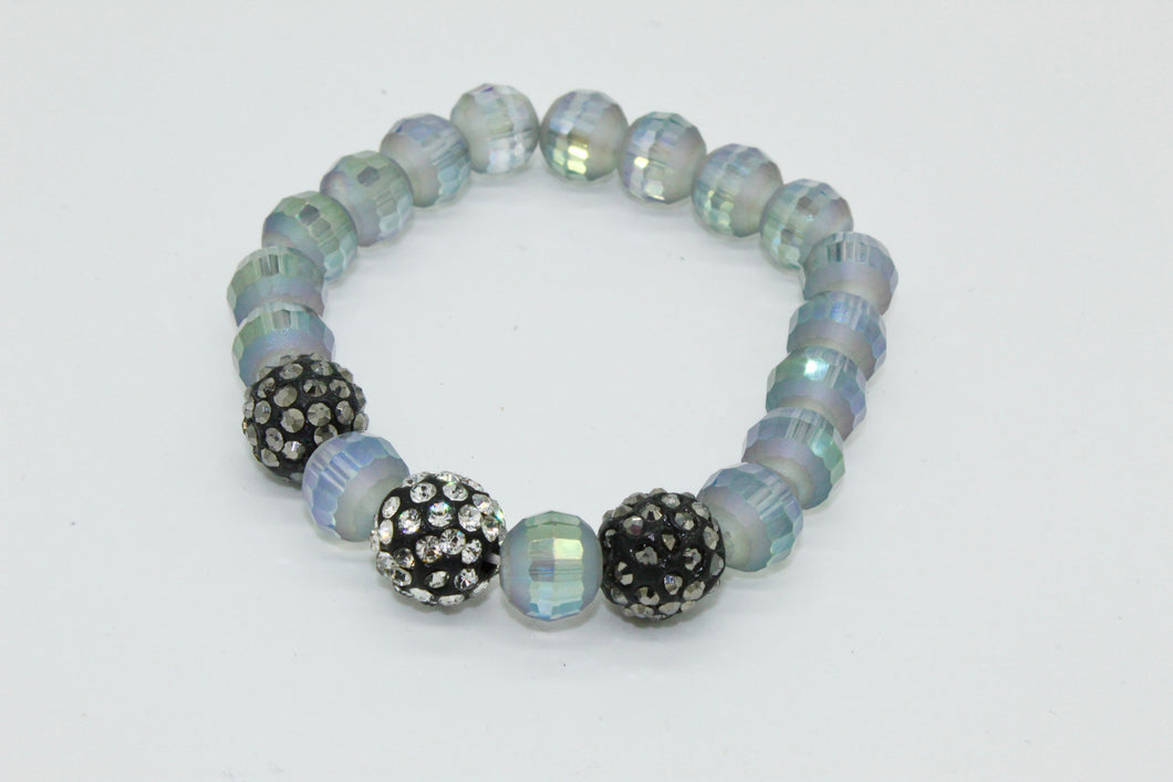 Stretch bead bracelet