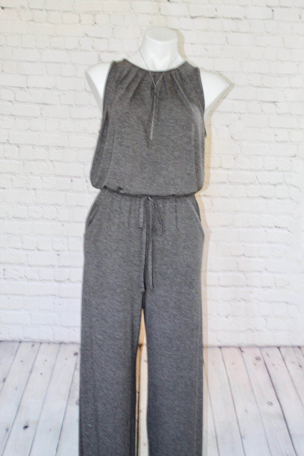 Sleeveless Jumpsuit with Pocket/Elastic Waistband