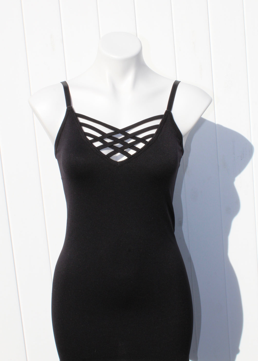 Seamless lattice front cami with adjustable straps