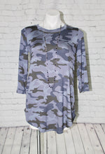 Load image into Gallery viewer, 3/4 Sleeve Blue Camo Top