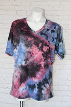 Load image into Gallery viewer, New Arrival---Tie Dye top in v-neckline with short sleeves