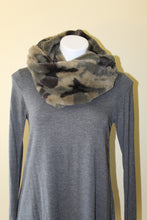 Load image into Gallery viewer, New Arrival --- Faux Fur Super Soft Infinity Camo Scarf