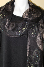 Load image into Gallery viewer, New Arrival --- Sugar Skull Scarf