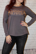 Load image into Gallery viewer, Long sleeve vintage embroidered top with lace detail on sleeves