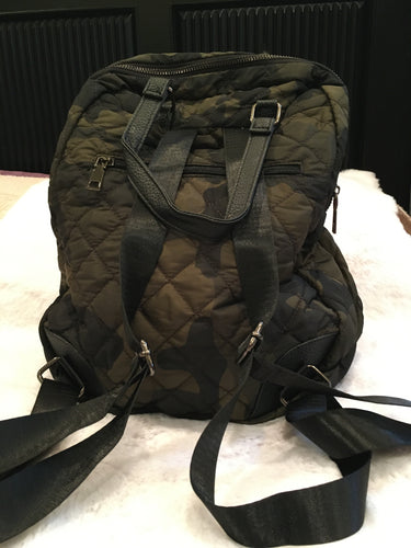 New Arrival --- Green Camo Puffer Backpack