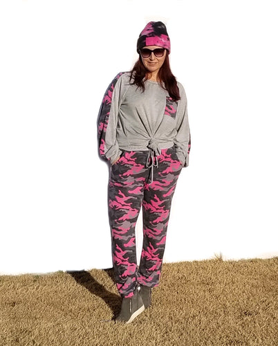 New Arrival --- Heather Grey & Pink Camo Lounge Set