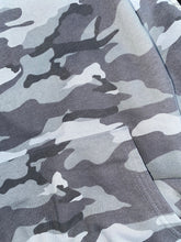 Load image into Gallery viewer, NEW ARRIVAL - Over Sized Camouflage Pullover Hoodie